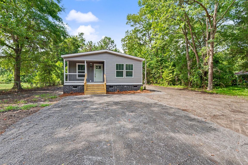 1011 Russellville Road, Saint Stephen, SC 29479
