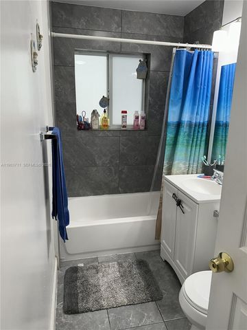 700 SW 28th Terrace, Fort Lauderdale, FL 33312