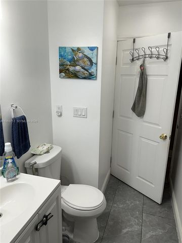 700 SW 28th Terrace, Fort Lauderdale, FL 33312