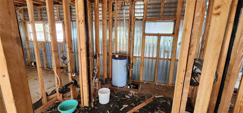 Image 11 of property listing at 18675 US HIGHWAY 19 N 134, Clearwater, FL 33764