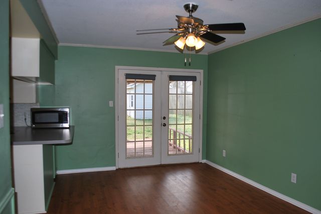 2604 W Johnson Street, Denison, TX 75020