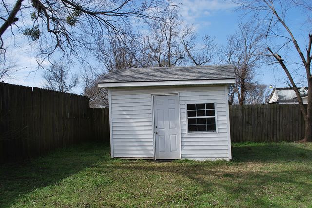 2604 W Johnson Street, Denison, TX 75020