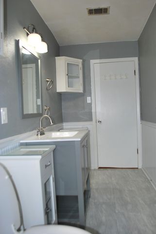 2604 W Johnson Street, Denison, TX 75020