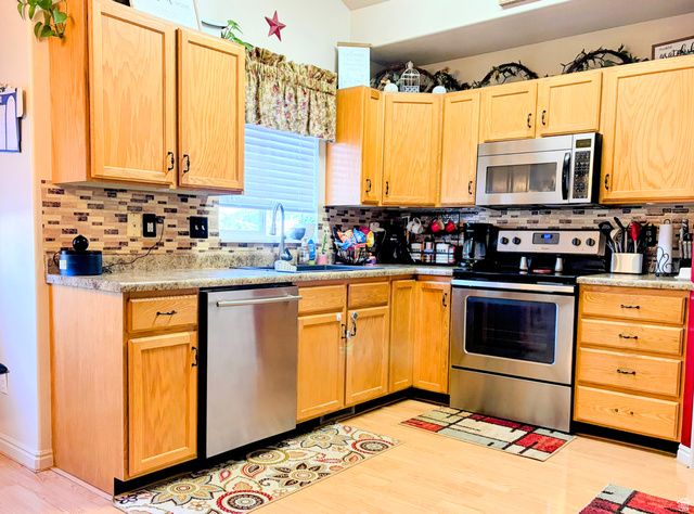 4082 W 4875 S, Roy, UT 84067