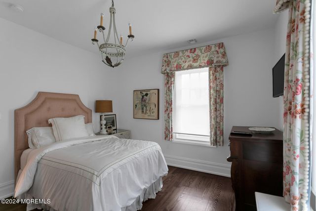 109 Washington Avenue, Spring Lake, NJ 07762