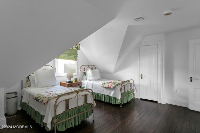 109 Washington Avenue, Spring Lake, NJ 07762