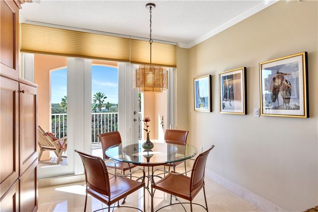 8870 N Sea Oaks Way 312, Vero Beach, FL 32963