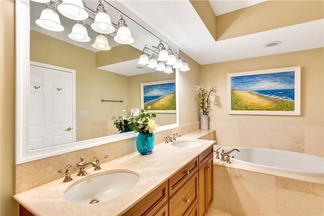 8870 N Sea Oaks Way 312, Vero Beach, FL 32963