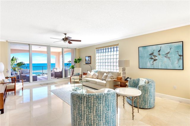 8870 N Sea Oaks Way 312, Vero Beach, FL 32963