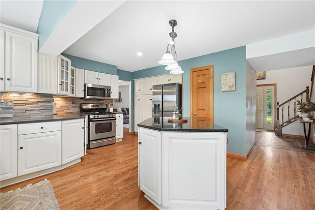 7323 Revere Drive NE, Cedar Rapids, IA 52402