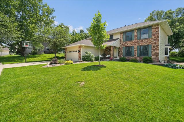 7323 Revere Drive NE, Cedar Rapids, IA 52402