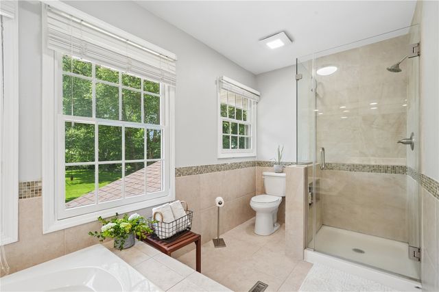 7323 Revere Drive NE, Cedar Rapids, IA 52402
