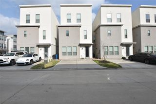 18708 Centro Main St B, Conroe, TX 77385