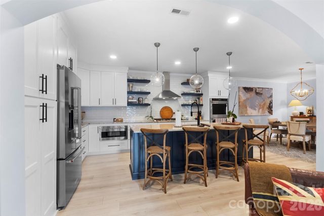 645 Riverside Drive, Lexington, NC 27292