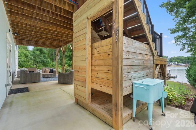 645 Riverside Drive, Lexington, NC 27292