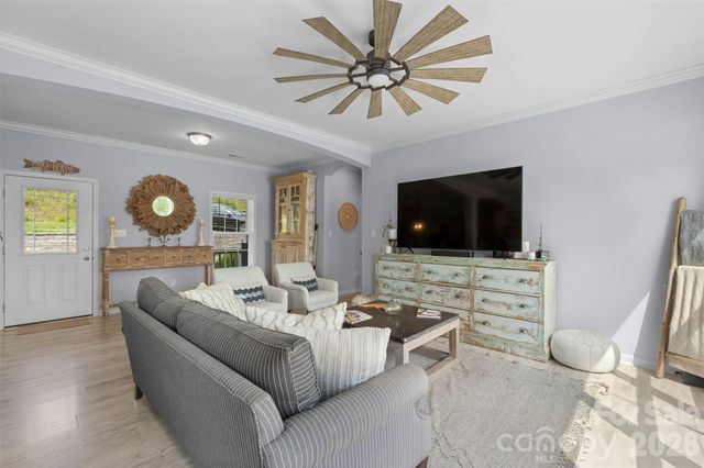 645 Riverside Drive, Lexington, NC 27292