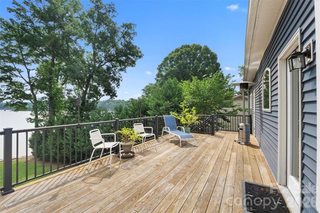 645 Riverside Drive, Lexington, NC 27292