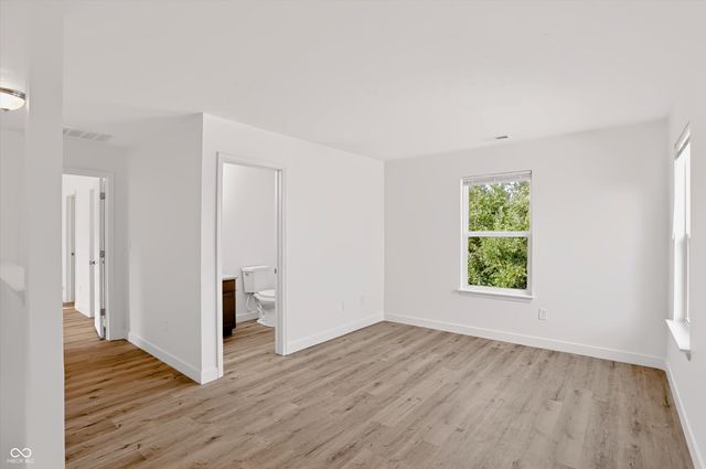 154 Thistlewood Drive, Greenfield, IN 46140