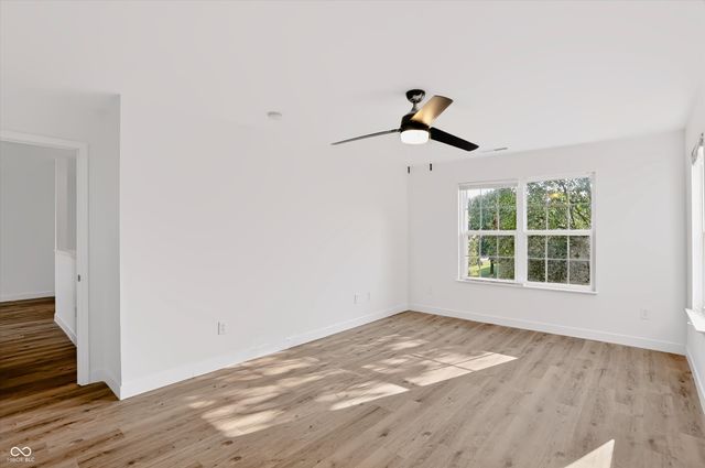 154 Thistlewood Drive, Greenfield, IN 46140