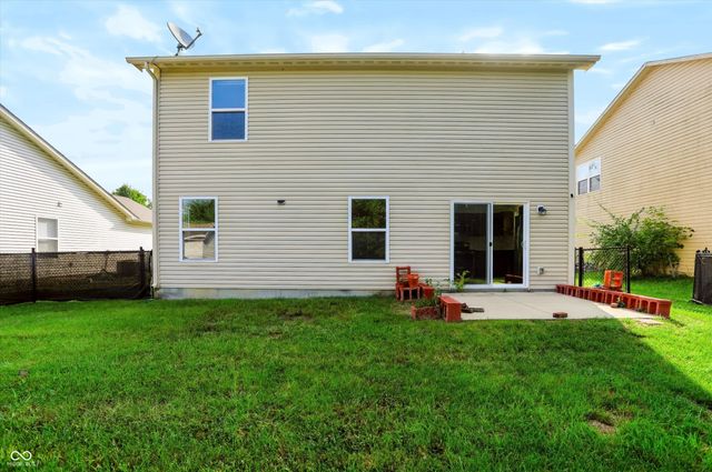 154 Thistlewood Drive, Greenfield, IN 46140
