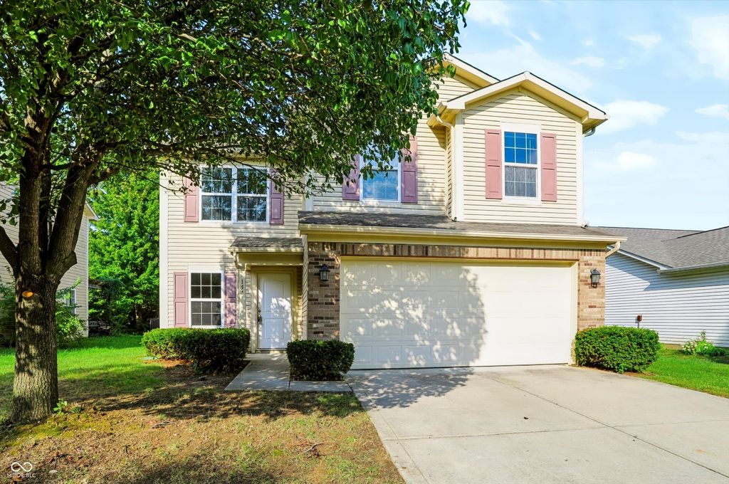 154 Thistlewood Drive, Greenfield, IN 46140