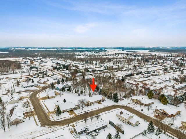 125 FIELDCREST DRIVE, Brillion, WI 54110