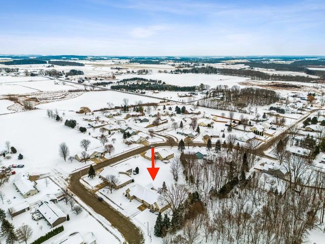 125 FIELDCREST DRIVE, Brillion, WI 54110