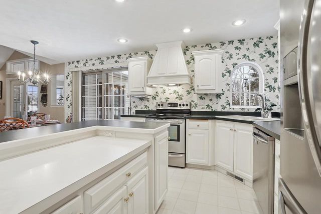 125 FIELDCREST DRIVE, Brillion, WI 54110