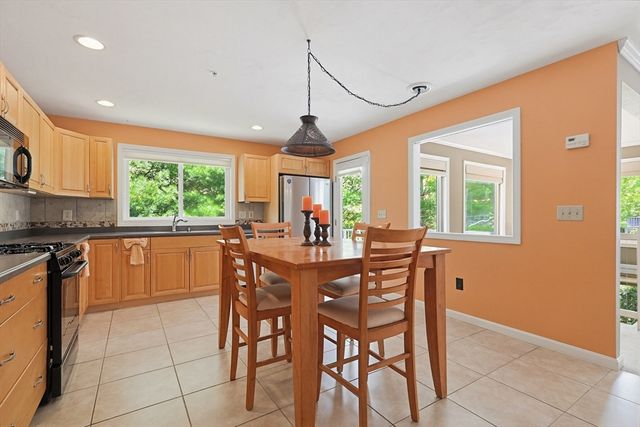 1003 Old Bridge Ln 1003, Bellingham, MA 02019