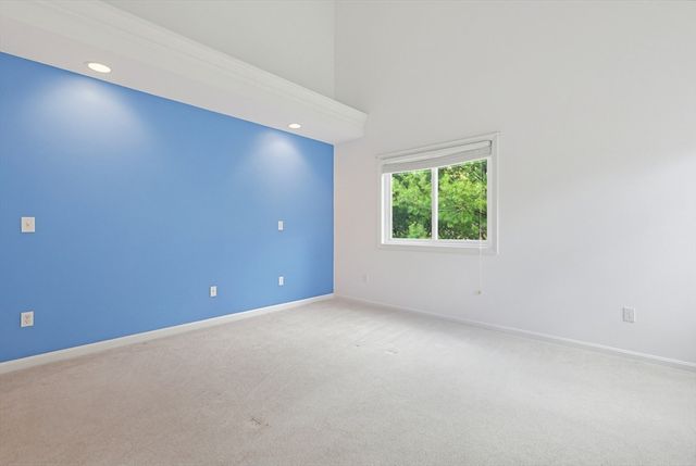 1003 Old Bridge Ln 1003, Bellingham, MA 02019