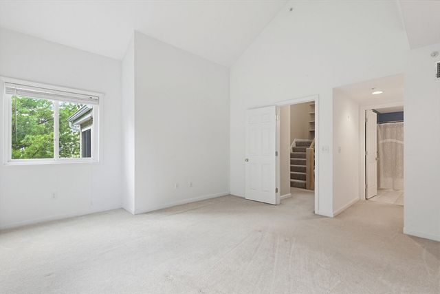 1003 Old Bridge Ln 1003, Bellingham, MA 02019