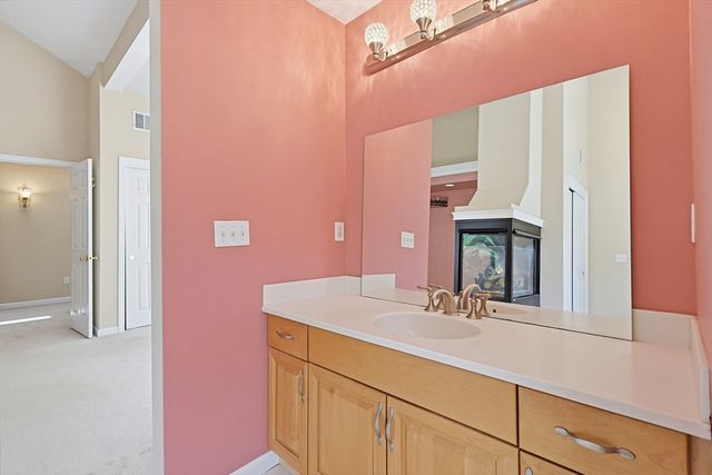 1003 Old Bridge Ln 1003, Bellingham, MA 02019