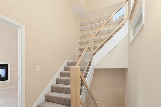 1003 Old Bridge Ln 1003, Bellingham, MA 02019