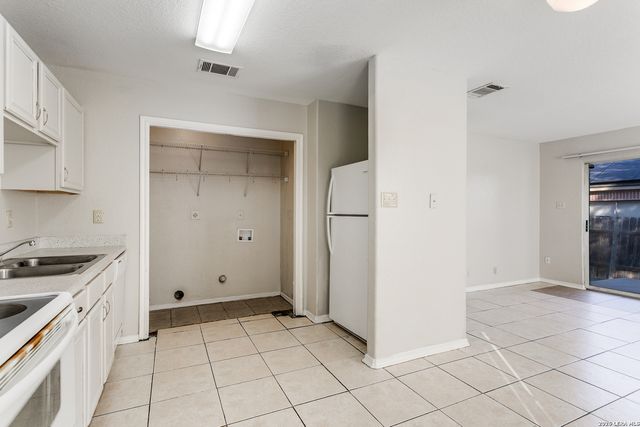 4711 Gavlick Farm, San Antonio, TX 78244