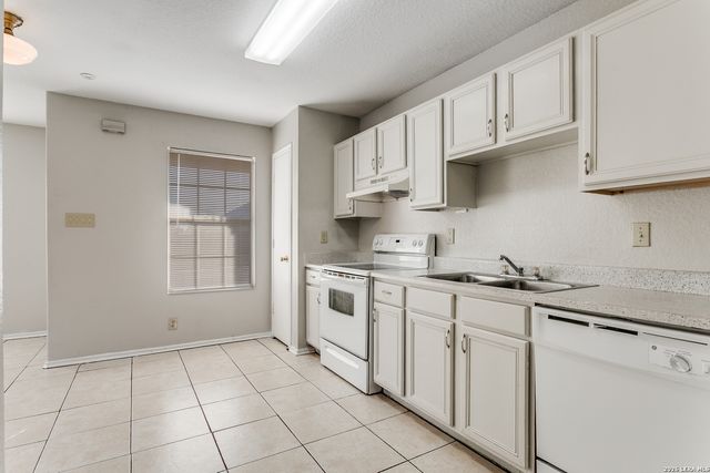 4711 Gavlick Farm, San Antonio, TX 78244