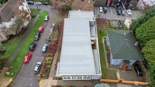 1322 S Bayview, Seattle, WA 98144