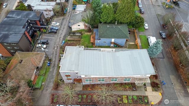 1322 S Bayview, Seattle, WA 98144