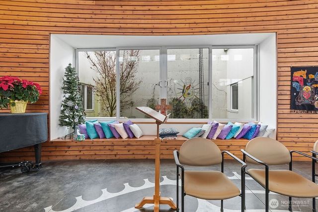 1322 S Bayview, Seattle, WA 98144