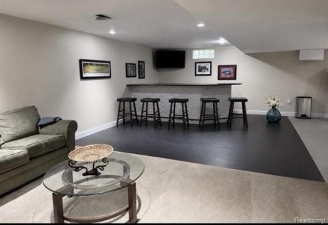 28351 Aspen Boulevard, Flat Rock, MI 48134