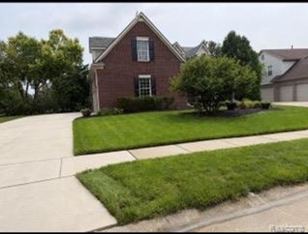 28351 Aspen Boulevard, Flat Rock, MI 48134