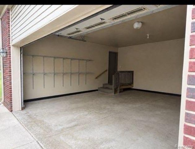 28351 Aspen Boulevard, Flat Rock, MI 48134