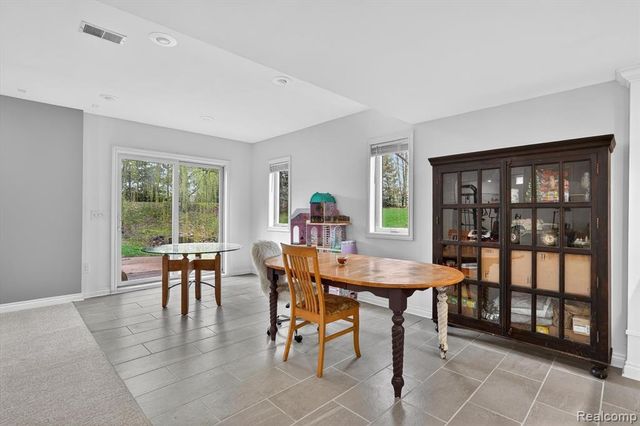 48877 Wildwood Court, Plymouth, MI 48170