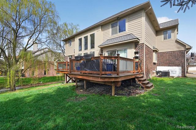 48877 Wildwood Court, Plymouth, MI 48170