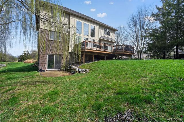 48877 Wildwood Court, Plymouth, MI 48170