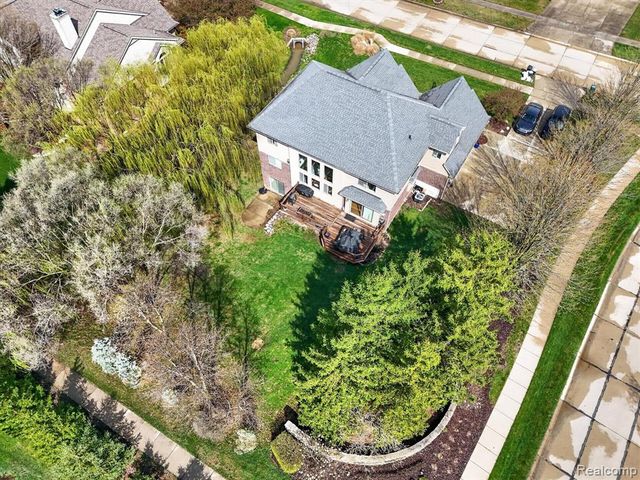 48877 Wildwood Court, Plymouth, MI 48170