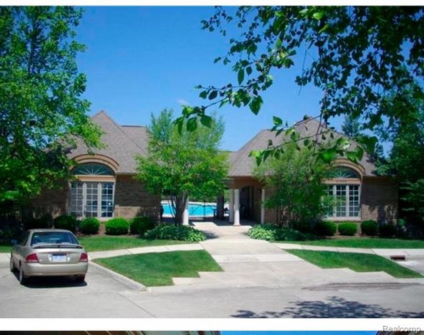 48877 Wildwood Court, Plymouth, MI 48170