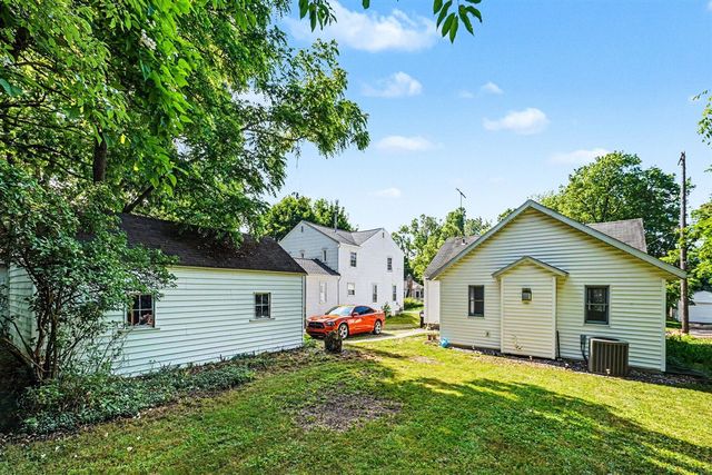166 Ridgewood Street, Kalamazoo, MI 49001