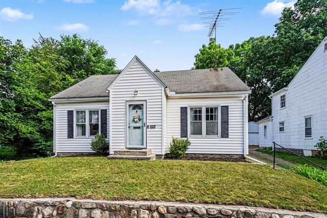 166 Ridgewood Street, Kalamazoo, MI 49001