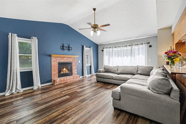 166 Ridgewood Street, Kalamazoo, MI 49001