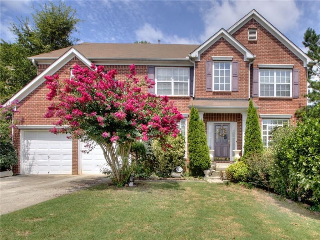 392 Leggett Oaks Lane, Lawrenceville, GA 30043